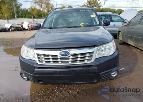 2013 Subaru Forester 2.5X Limited z USA, uszkodzony, nr VIN JF2SHAEC4DH407340